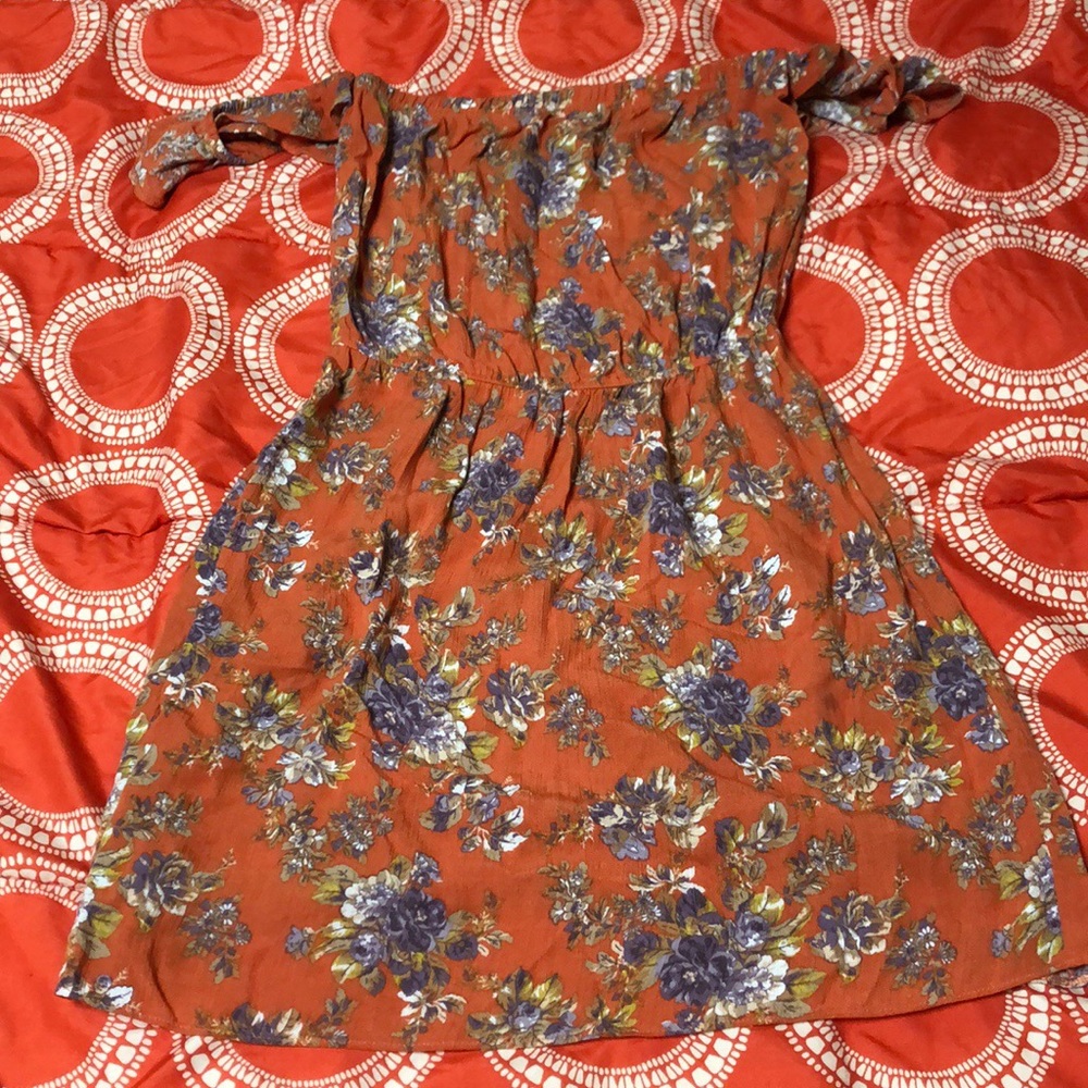 Orange comfortable and casual dress with pockets!